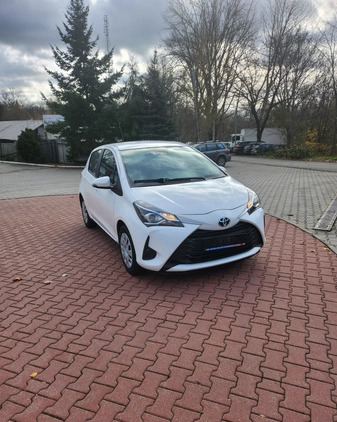 Toyota Yaris cena 49900 przebieg: 161000, rok produkcji 2018 z Pszów małe 29